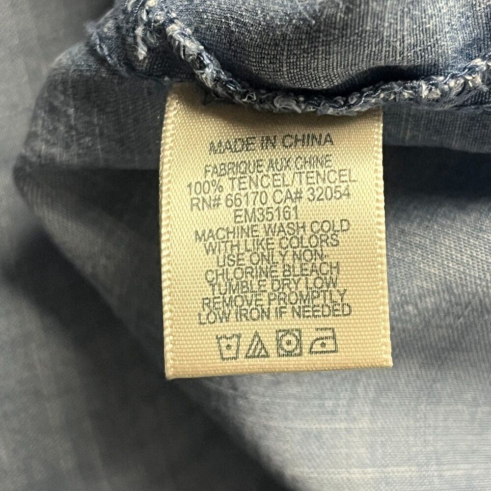 Cloth & Stone Anthropologie Blue Denim Chambray Popover Top Women's Medium - Picture 6 of 6
